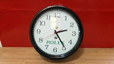 Lot 779 - ROLEX STYLE WALL CLOCK