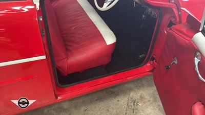 Lot 303 - 1961 VAUXHALL VICTOR DELUXE