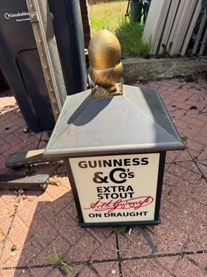 Lot 135 - GUINNESS ON DRAUGHT HANGING LAMP