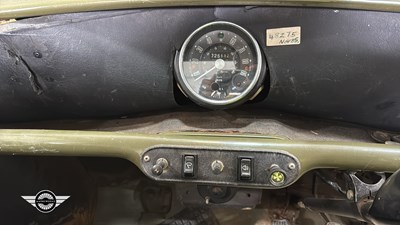 Lot 707 - 1974 MORRIS MINI