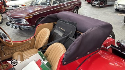 Lot 464 - 1975 DAIMLER SOVEREIGN 4.2 LWB AUTO (BASED ON A STEADMAN JAGUAR TS100)