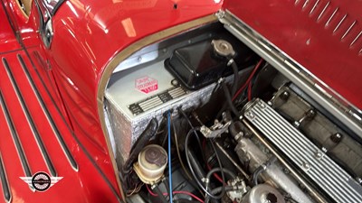 Lot 464 - 1975 DAIMLER SOVEREIGN 4.2 LWB AUTO (BASED ON A STEADMAN JAGUAR TS100)
