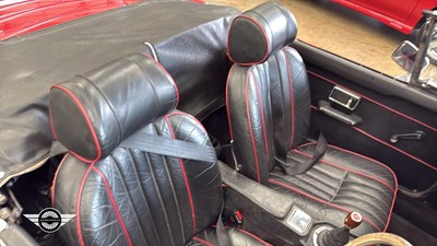 Lot 661 - 1973 MG B