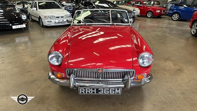 Lot 661 - 1973 MG B