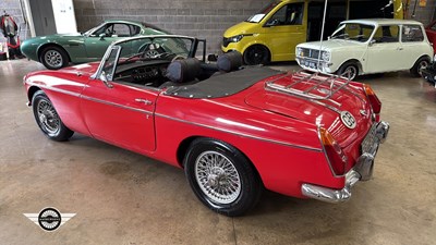 Lot 661 - 1973 MG B