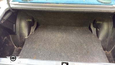 Lot 588 - 1991 MERCEDES 190E AUTO