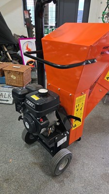 Lot 827 - ECHO BEAR SC3265 PETROL WOOD CHIPPER