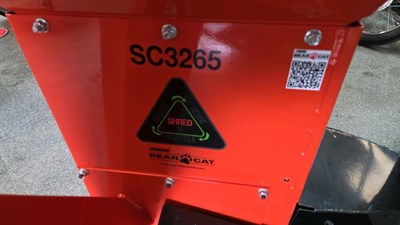 Lot 827 - ECHO BEAR SC3265 PETROL WOOD CHIPPER