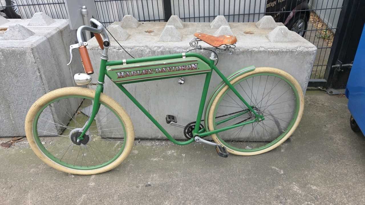 Lot 567 - AMERICAN STYLE TRACK RACER BICYCLE