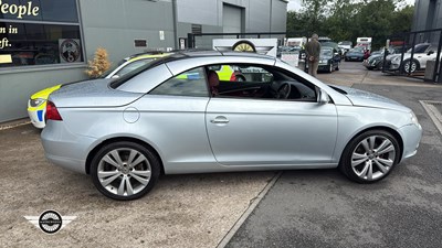 Lot 184 - 2008 VOLKSWAGEN EOS SPORT T FSI A