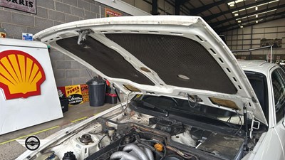 Lot 260 - 1985 PORSCHE 944