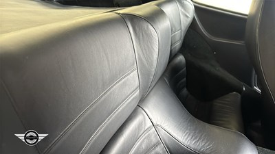 Lot 260 - 1985 PORSCHE 944