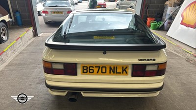 Lot 260 - 1985 PORSCHE 944