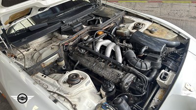 Lot 260 - 1985 PORSCHE 944
