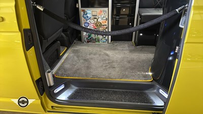 Lot 780 - 2017 VOLKSWAGEN TRANSPORTER T28 S-LINE TD