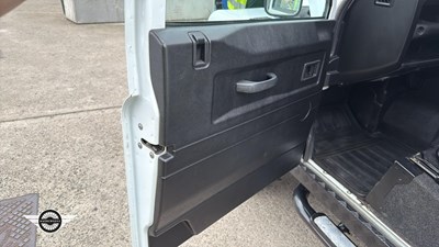 Lot 778 - 2011 LAND ROVER DEFENDER 90 HARD TOP TD