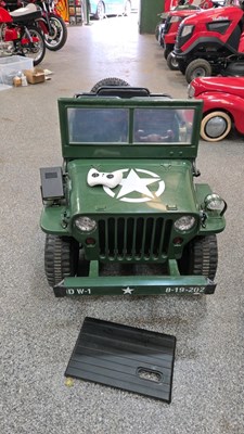 Lot 183 - 3 SEATER ARMY JEEP ELECTRIC CAR