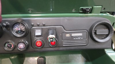 Lot 183 - 3 SEATER ARMY JEEP ELECTRIC CAR