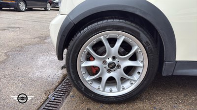 Lot 148 - 2006 MINI MINI COOPER S AUTO