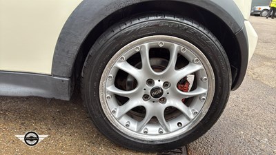 Lot 148 - 2006 MINI MINI COOPER S AUTO