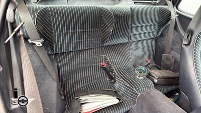 Lot 121 - 1989 PORSCHE 944