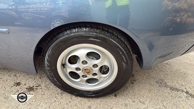 Lot 121 - 1989 PORSCHE 944