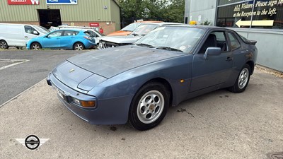 Lot 121 - 1989 PORSCHE 944