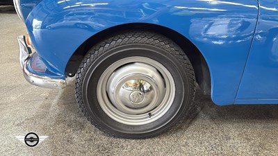 Lot 155 - 1972 MORRIS 6 CWT VAN