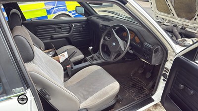 Lot 105 - 1986 BMW 316 CABRIO