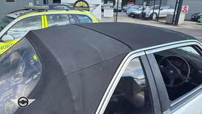 Lot 105 - 1986 BMW 316 CABRIO