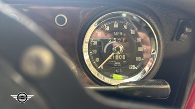 Lot 24 - 1976 MG MIDGET 1500