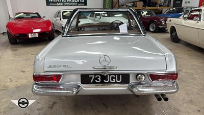 Lot 666 - 1964 MERCEDES 230 SL