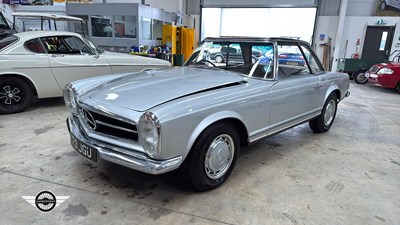 Lot 666 - 1964 MERCEDES 230 SL