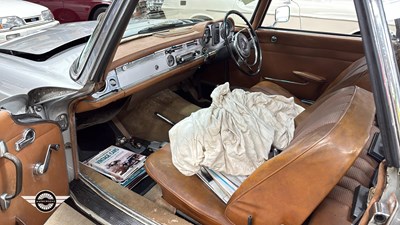 Lot 666 - 1964 MERCEDES 230 SL