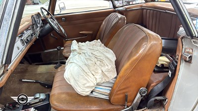 Lot 666 - 1964 MERCEDES 230 SL