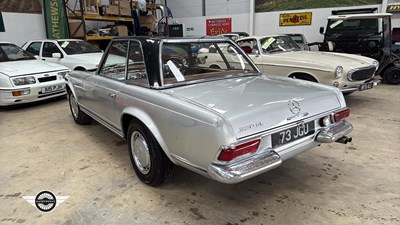 Lot 666 - 1964 MERCEDES 230 SL