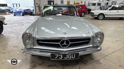 Lot 666 - 1964 MERCEDES 230 SL