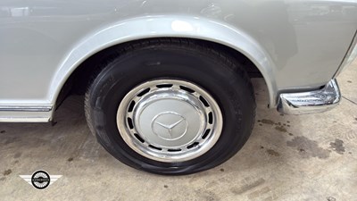 Lot 666 - 1964 MERCEDES 230 SL