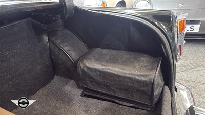 Lot 744 - 1971 ROVER 3.5 LITRE