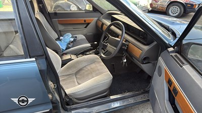 Lot 38 - 1982 ROVER 3500 VITESSE