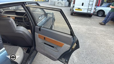 Lot 38 - 1982 ROVER 3500 VITESSE