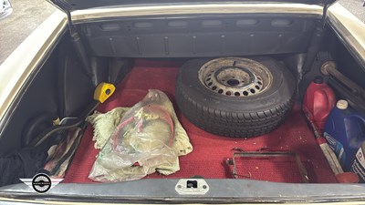 Lot 732 - 1965 MERCEDES