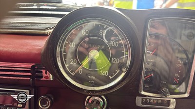 Lot 732 - 1965 MERCEDES