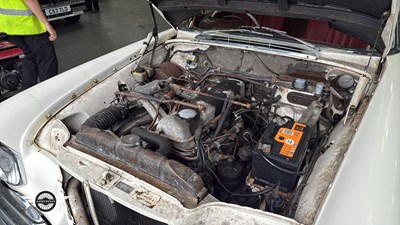 Lot 732 - 1965 MERCEDES
