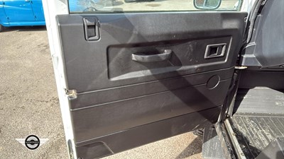 Lot 42 - 2012 LAND ROVER DEFENDER 110 HARD TOP TD