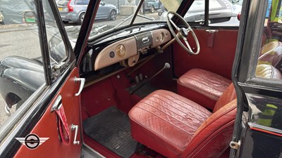 Lot 49 - 1954 MORRIS MINOR