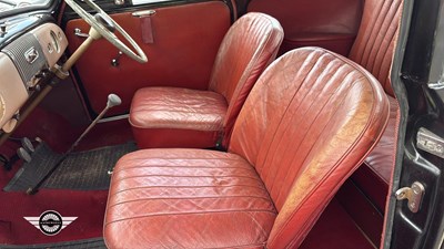 Lot 49 - 1954 MORRIS MINOR