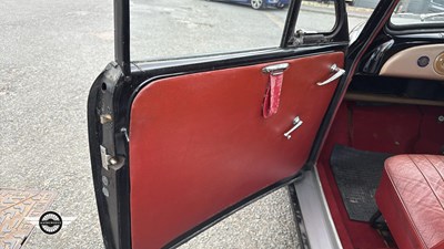 Lot 49 - 1954 MORRIS MINOR