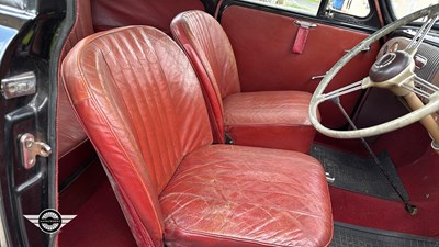 Lot 49 - 1954 MORRIS MINOR