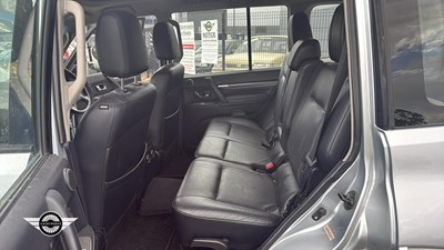 Lot 673 - 2007 MITSUBISHI SHOGUN ELEGANCE DI-D LWBA